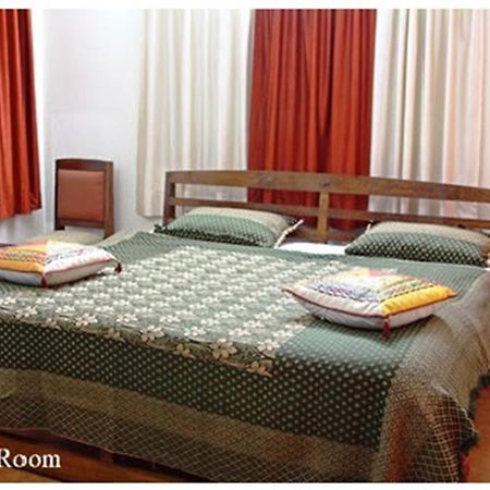 Ranikhet Grand酒店 外观 照片